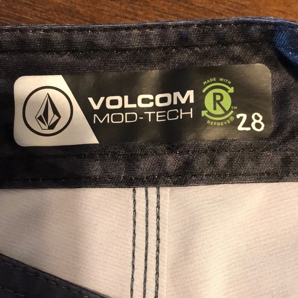 Bundle of 2 swim trunks Volcom & Goodfellow W28 - Picture 10 of 16